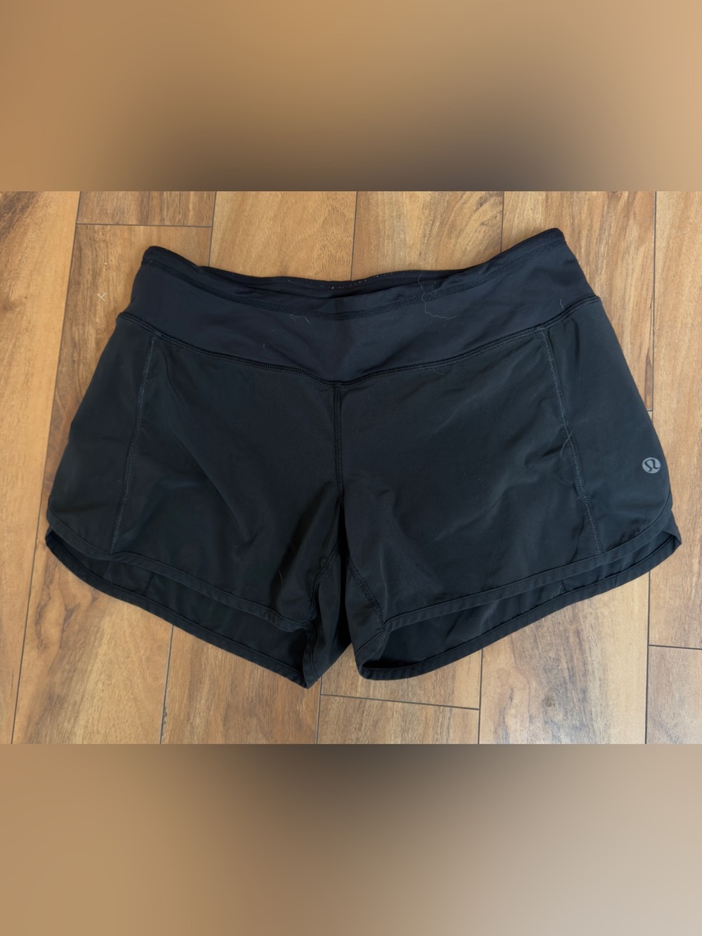 Lululemon Speed Up Shorts Women’s Size 6 Black Athletic Running Workout Gym